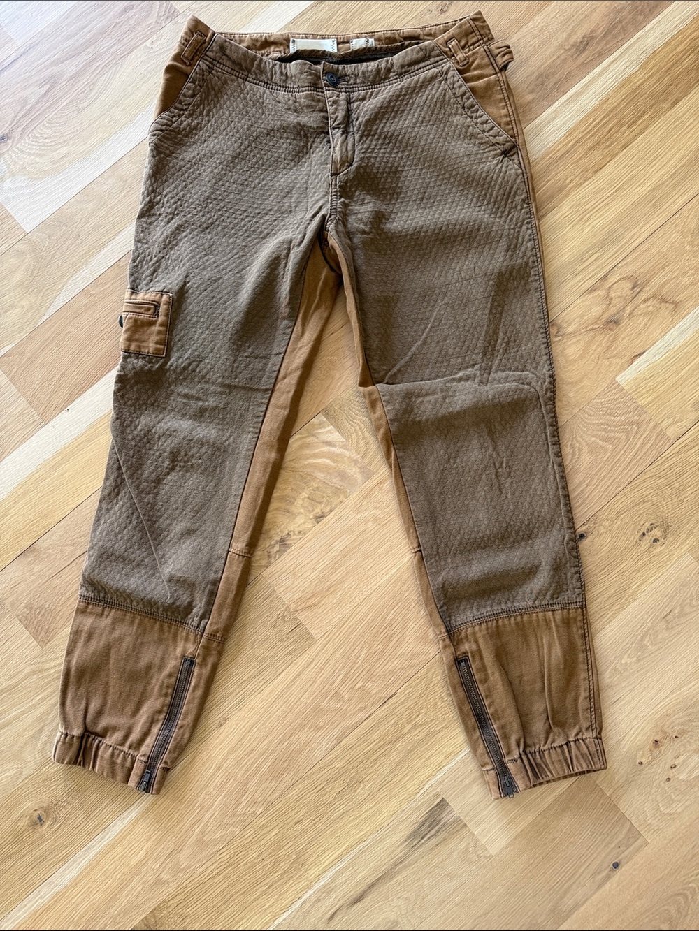 HeiHei by Anthropologie Two Tone Brown Khaki Cargo Pants